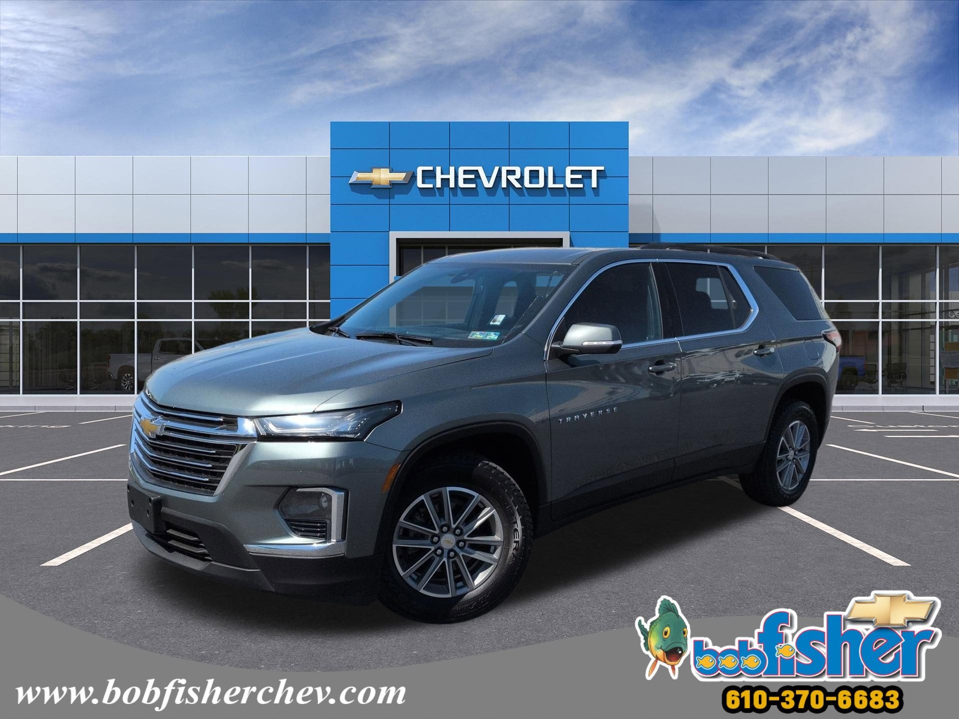 2023 Chevrolet Traverse LT Cloth in Silver Sage Metallic — front three-quarter view